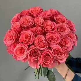 Розы от 1200 рублей