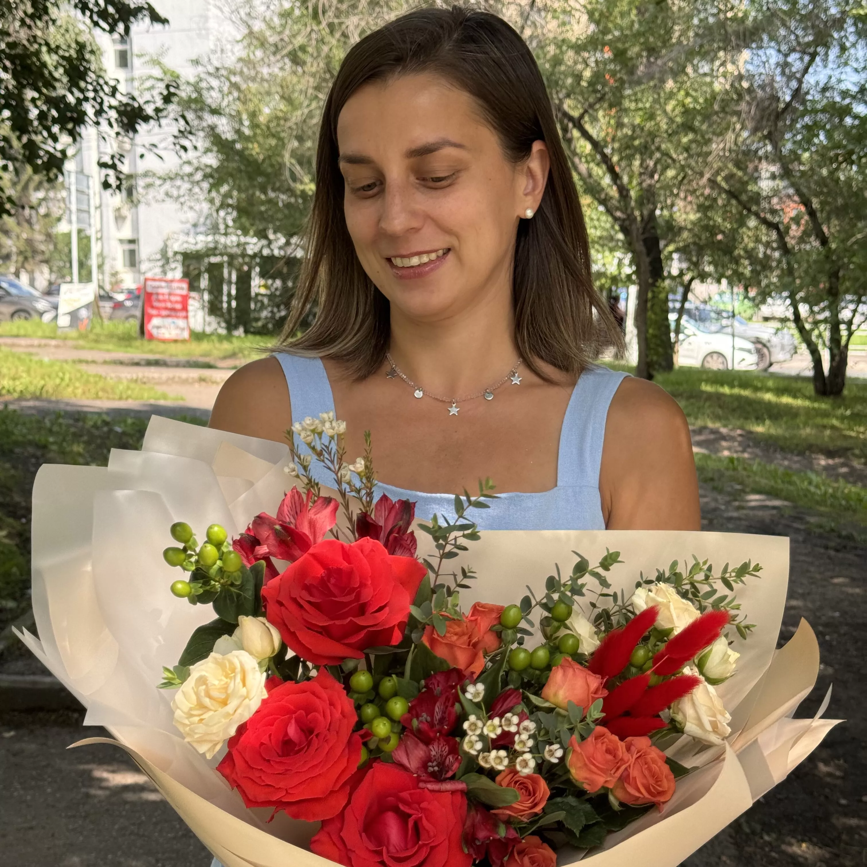 Руководитель компании &laquo;Люблю цветы&raquo; - Надежда