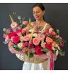 Корзина с цветами &laquo;Превосходство&raquo;
