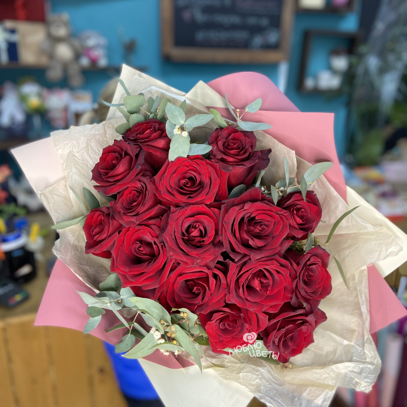 Букет из 15 красных роз  «Простота и красота» 2