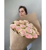Букет из 15 светло-розовых роз «Экокулек фрутетто» 1