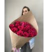 Букет из ярко розовой розы «Экокулек гоча» 1