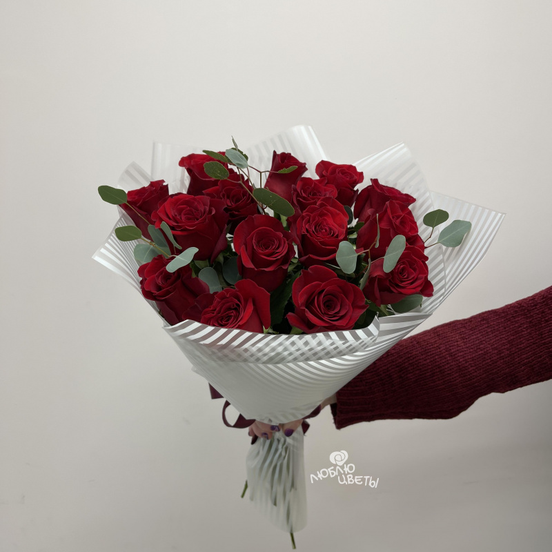 Букет из 15 красных роз "Любимый запах" 2