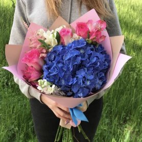 Сборный букет «Синее небо» от интернет-магазина «Люблю цветы» в Красноярске