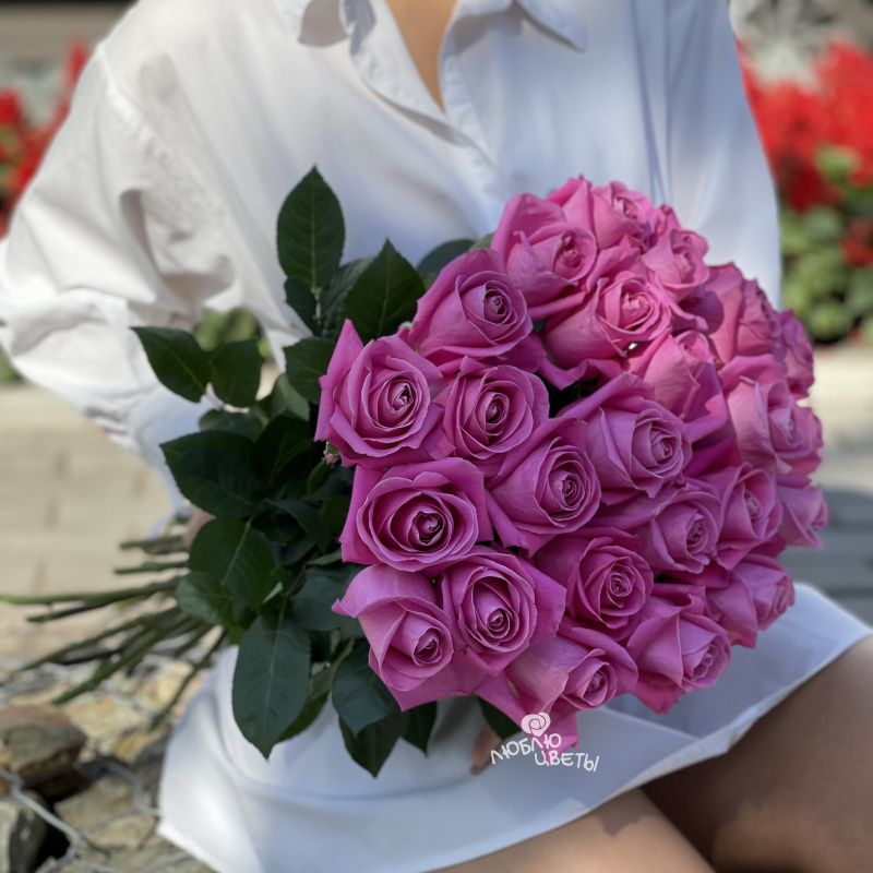 Букет из 25 роз «Сиреневый заказ» 1