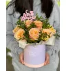 Розы в коробке «Солнечный луч»