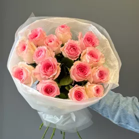 Букет из 15 роз«Великолепие» в Красноярске
