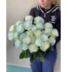 Букет из 25 голубых роз «Небесное сияние»