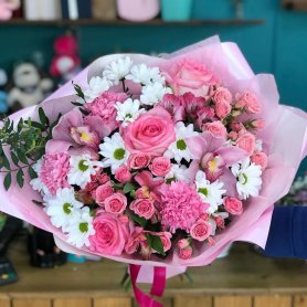 Сборный букет «Розовый фламинго» от интернет-магазина «Люблю цветы» в Красноярске