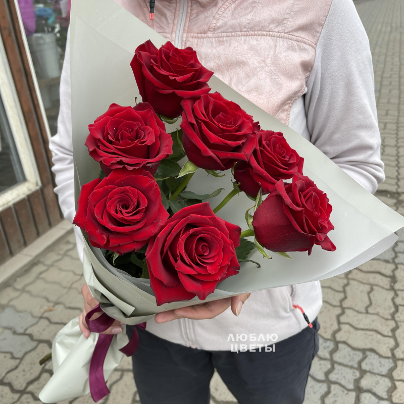 Букет красных роз «Влюбленность» 1