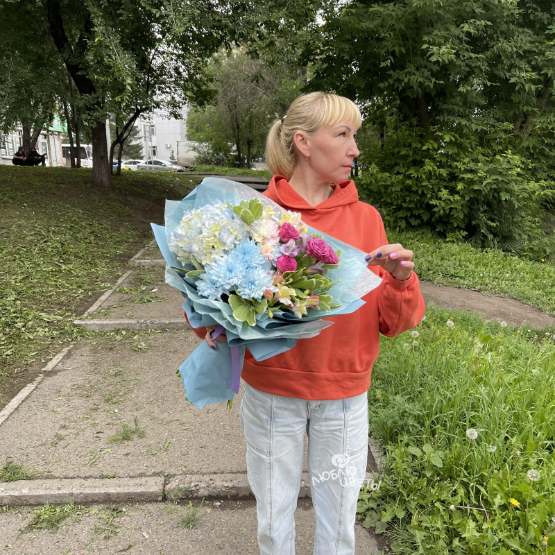 Букет с гортензией «Мексиканский рассвет» 4