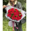 Букет из красных роз «Тайный поцелуй»