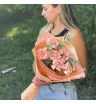 Букет с гвоздикой «Крем брюле» 2