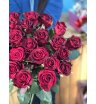 Букет из 25 красных роз «Бархатная любовь» 4