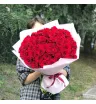 Букет из 55 красных роз «Бархатная любовь»