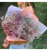 Букет с гипсофилой «Клубничный сироп»