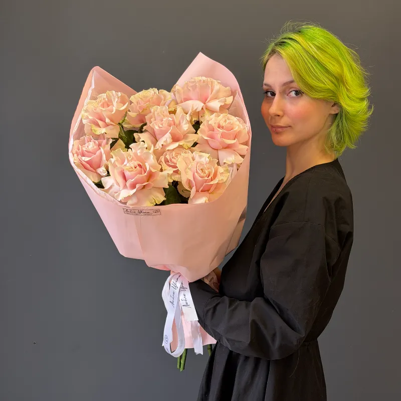 Букет французских роз &laquo;Клубничный вальс&raquo;