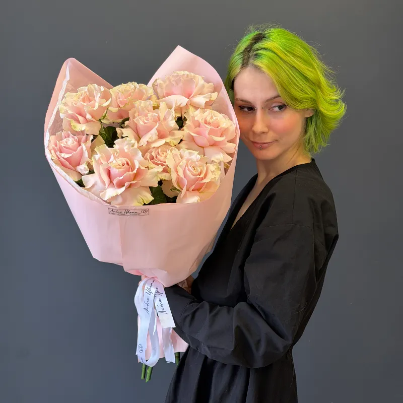 Букет французских роз &laquo;Клубничный вальс&raquo;