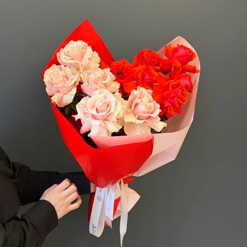 Букет французских роз &laquo;Танец страсти&raquo;