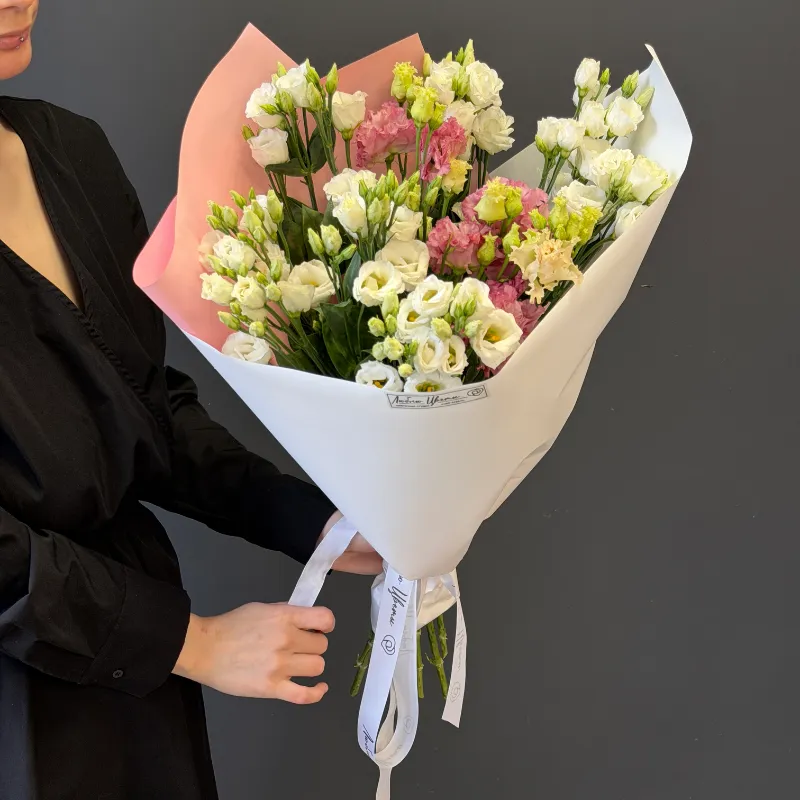 Букет с эустомой &laquo;Розовая зыбь&raquo;