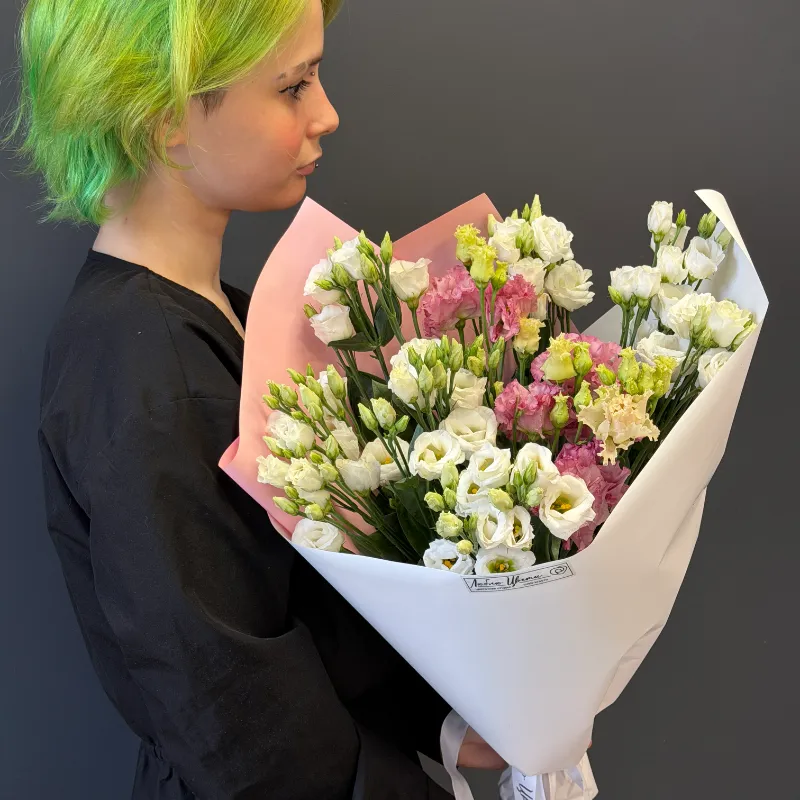 Букет с эустомой &laquo;Розовая зыбь&raquo;