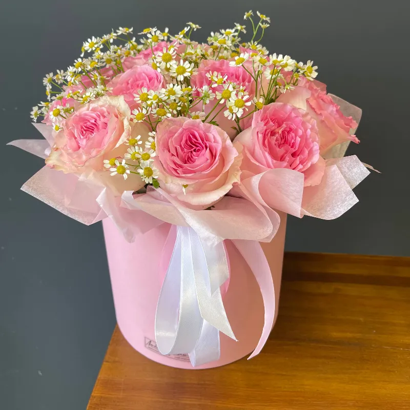 Розы в коробке &laquo;Сладкое желание&raquo;