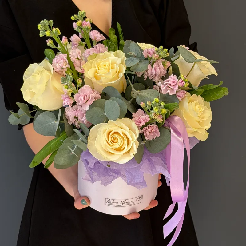 Цветы в коробке &laquo;Приятная тишина&raquo;