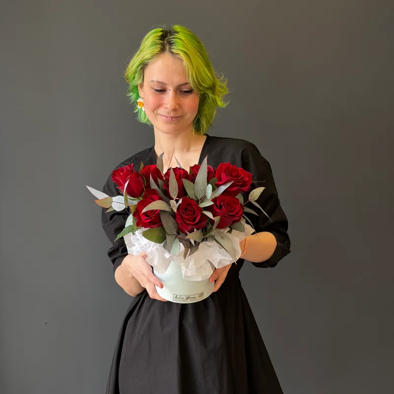 Красная Роза в коробке &laquo;Незыблемая фантазия&raquo;