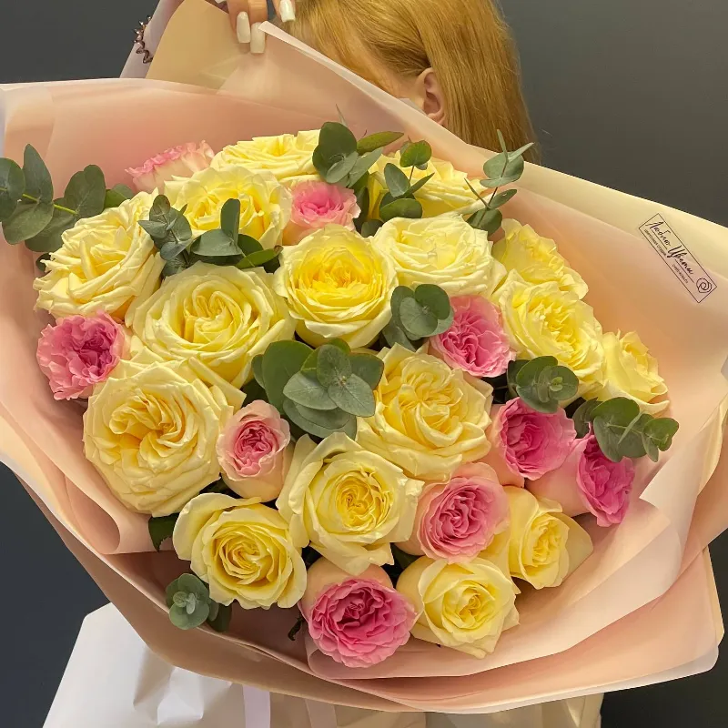 Букет из 25 роз &laquo;Соблазн&raquo;