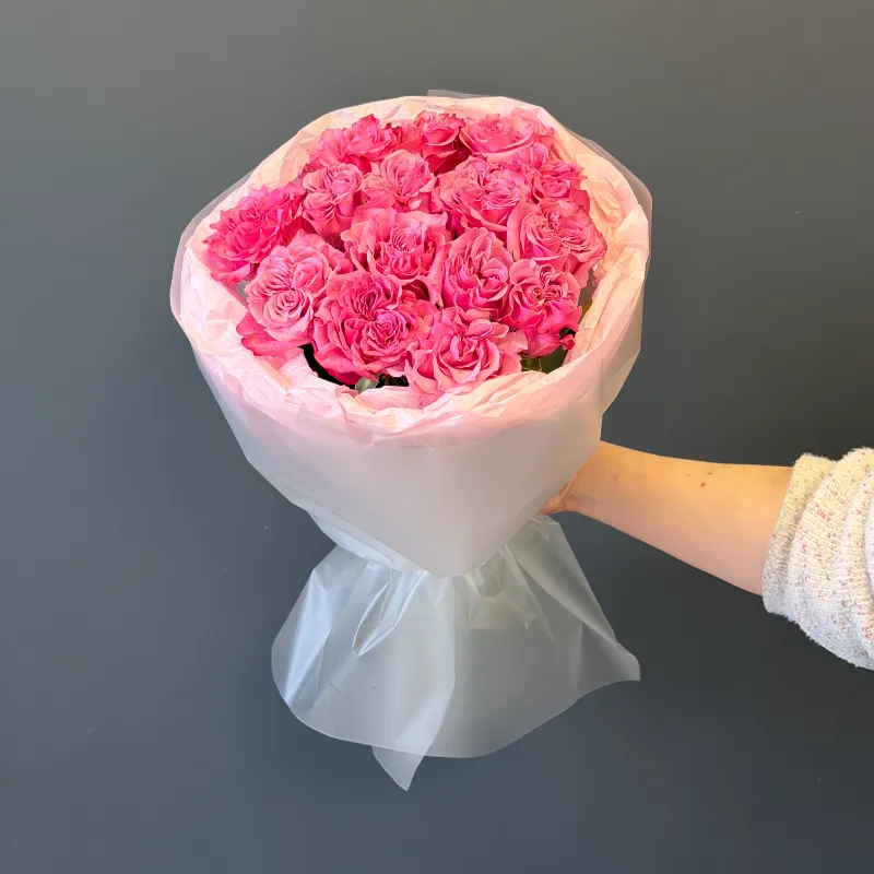 Букет из 15 пионовидных роз &laquo;Сияние чистого разума&raquo;