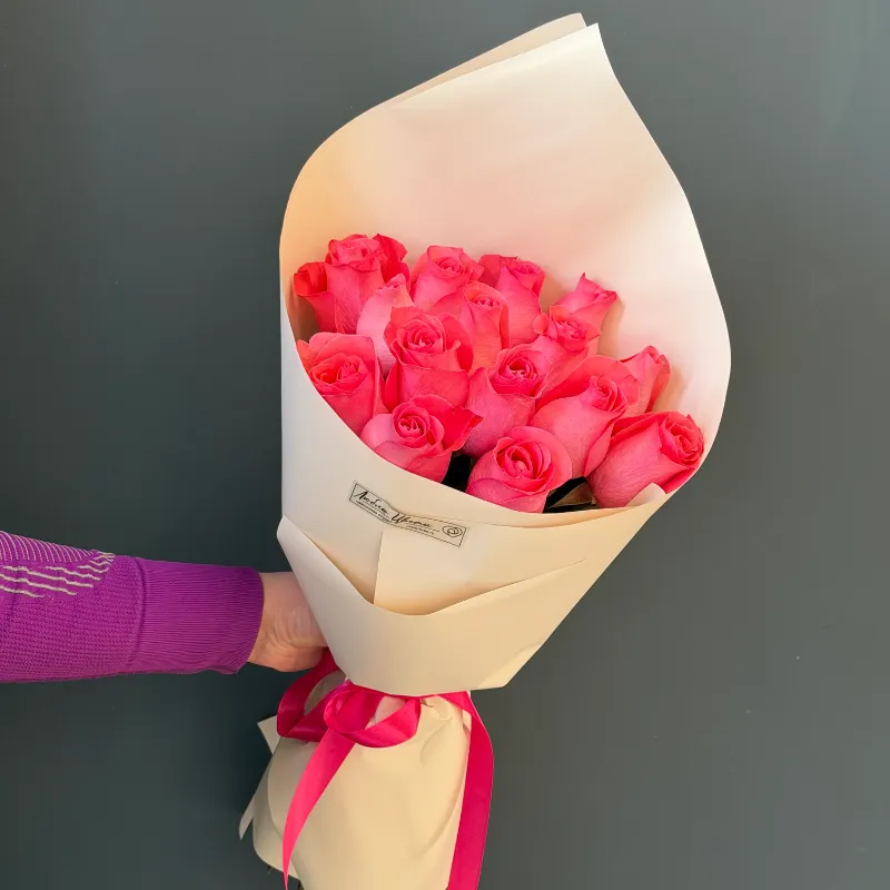 Букет белых роз &laquo;Цветочные истории&raquo;