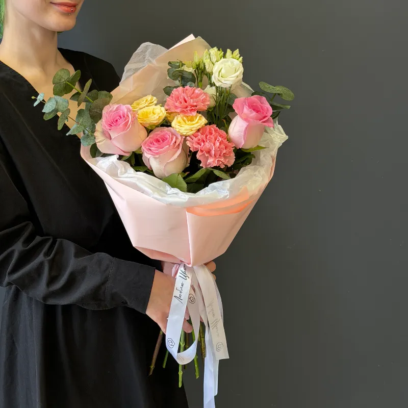 Сборный букет &laquo;Особый взгляд&raquo;