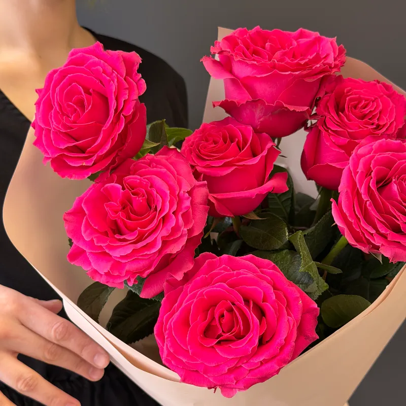 Букет с розами &laquo;Розалия&raquo;